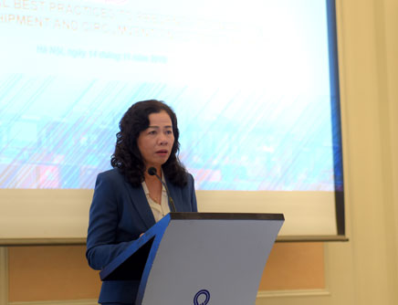 Khẩn trương lấp lổ hổng, xử lý hàng hóa 'mượn đường' Việt Nam