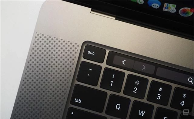 Apple trình làng MacBook Pro 16 inch: Bàn phím mới, mạnh nhất từ trước đến nay, giá từ 2.399 USD - Ảnh 3.
