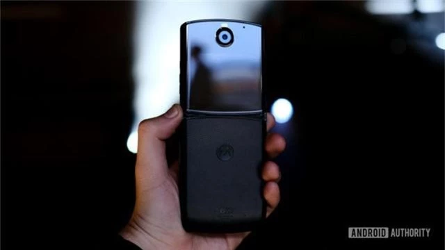 Chính thức: Motorola Razr được hồi sinh, giá bán 1.500 USD - Ảnh 4.