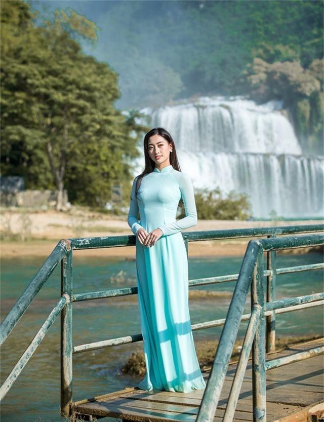 Hoa hậu Lương Thùy Linh xinh đẹp trong hình ảnh thiếu nữ dân tộc Tày - 7