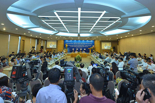 Doanh nghiệp và báo chí: Tình yêu phải từ hai phía