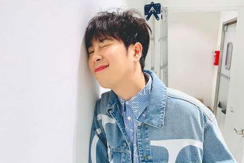 Gia thế khủng của P.O (Block B) - chàng trai bên ngoài ngây ngô, bên trong nhiều tiền