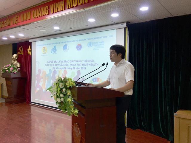 Trao giải Cuộc thi “Đi bộ vì sức khỏe - Walk for your health”