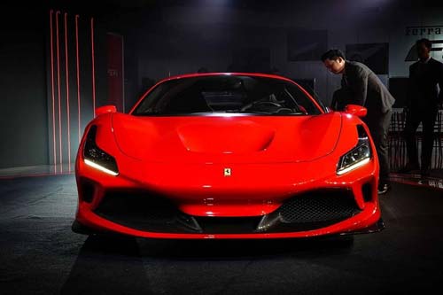 Ferrari F8 Tributo chính hãng tại Thái Lan từ 19,2 tỷ đồng