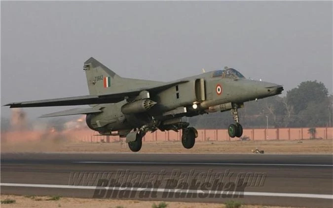 Ấn Độ: MiG-21 già cỗi vẫn "sống nhăn", MiG-27 mới hơn đã bị loại bỏ - Hình 3 An Do: MiG-21 gia coi van