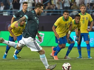 Messi "nổ súng", Argentina "đòi nợ" thành công Brazil