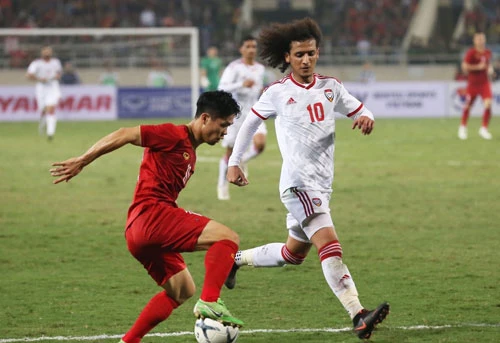 Ngôi sao được kỳ vọng nhất trong đội hình UAE là Omar Abdulrahman đã thi đấu mờ nhạt. Ảnh: Lê Thành
