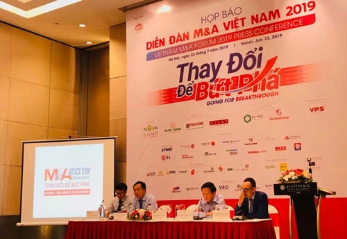 Toàn cảnh họp báo Diễn đàn M&A Việt Nam 2019.