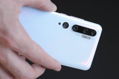 =1. Xiaomi Mi CC9 Pro (121 điểm).