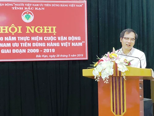 Đồng chí Tô Hoài Nam – Phó Chủ tịch Thường trực kiêm Tổng Thư ký Hiệp hội Doanh nghiệp nhỏ và vừa Việt Nam, Thành viên Ban Chỉ đạo Trung ương Cuộc vận động Người Việt Nam ưu tiên dùng hàng Việt Nam phát biểu, chỉ đạo tại Hội nghị.