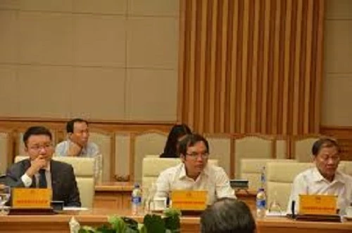 Ông Tô Hoài Nam - Phó Chủ tịch Thường trực kiêm Tổng Thư ký Hiệp hội Doanh nghiệp nhỏ và vừa (giữa) tại hội nghị.