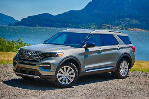 3. Ford Explorer Hybrid 2020.