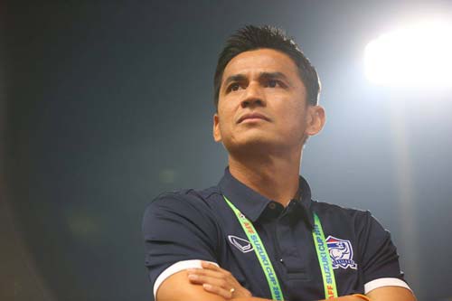 Kiatisuk: "Sự tự tin thái quá có thể khiến Việt Nam thua Thái Lan"