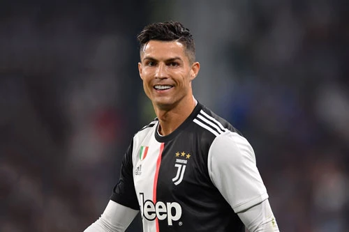 4. Cristiano Ronaldo (Juventus, ĐT Bồ Đào Nha).