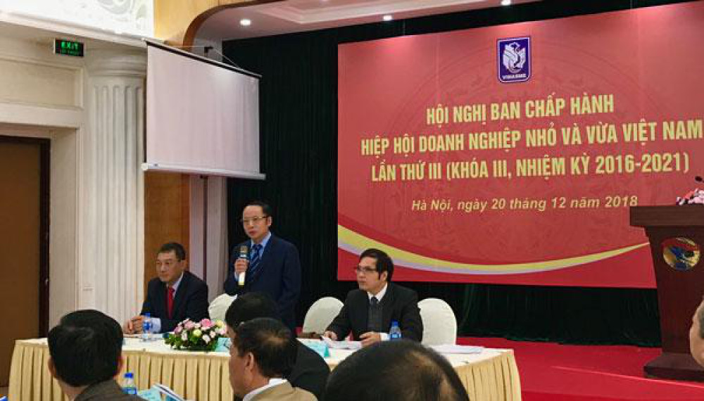 Đồng chí Nguyễn Văn Thân (giữa) - Chủ tịch VINASME. (Ảnh: Ánh Tuyết)