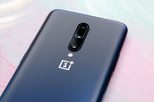 8. OnePlus 7 Pro (114 điểm).