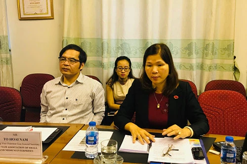 Bà Phạm Thị Lý, Giám đốc Trung tâm Doanh nghiệp Hội nhập và Phát triển thuộc VINASME phát biểu
