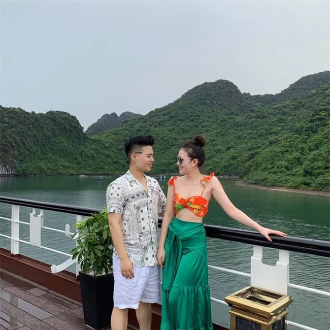 Bầu vượt mặt sắp đẻ nhưng cô dâu "đeo 200 cây vàng" ở Nam Định vẫn đẹp mơn mởn hút mắt người nhìn - Ảnh 5.