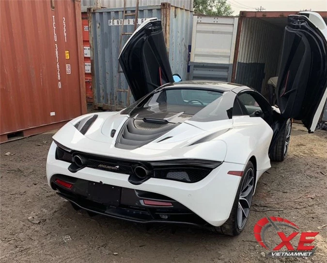 Siêu xe McLaren 720S giá 27 tỷ cao cấp nhất của đại gia Đà Nẵng về nước