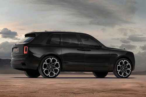 Chi tiết siêu xe Rolls-Royce Cullinan Black Badge vừa ra mắt