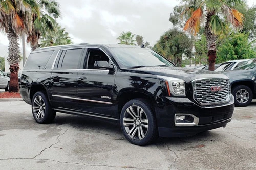 1. GMC Yukon 2020 (giá khởi điểm: 48.600 USD).