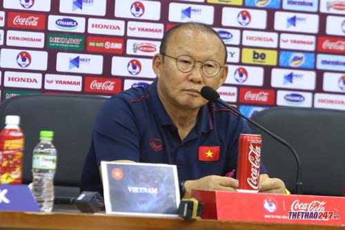 HLV Park Hang Seo: "Tôi nghĩ Công Phượng sẽ ghi bàn vào lưới Thái Lan"