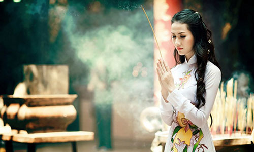 Đi chùa tuyệt đối không được cầu điều này kẻo tán gia bại sản