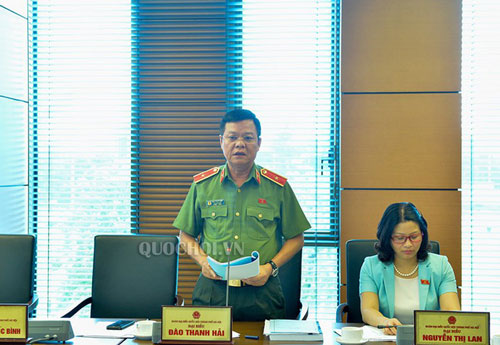 Công an TP. Hà Nội yêu cầu xuất ngũ với nữ Đại úy náo loạn sân bay