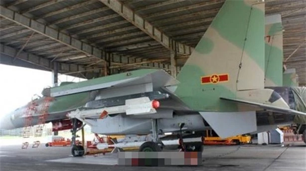 Dan vu khi chong ham cuc manh trang bi tren tiem kich Su-30MK2V Viet Nam-Hinh-2