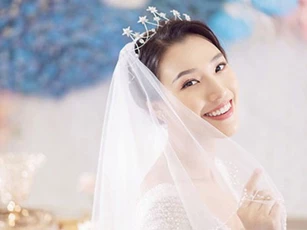 MC Hoàng Oanh và bạn trai ngoại quốc chuẩn bị làm đám cưới