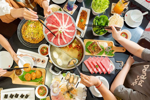 Vì sao không nên ăn nước dùng lẩu đun quá lâu?