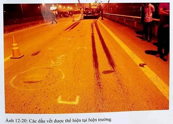 Vụ lùi xe ô tô trên cao tốc: Nhiều điều vô lý trong hồ sơ buộc tội lái xe Hoàng