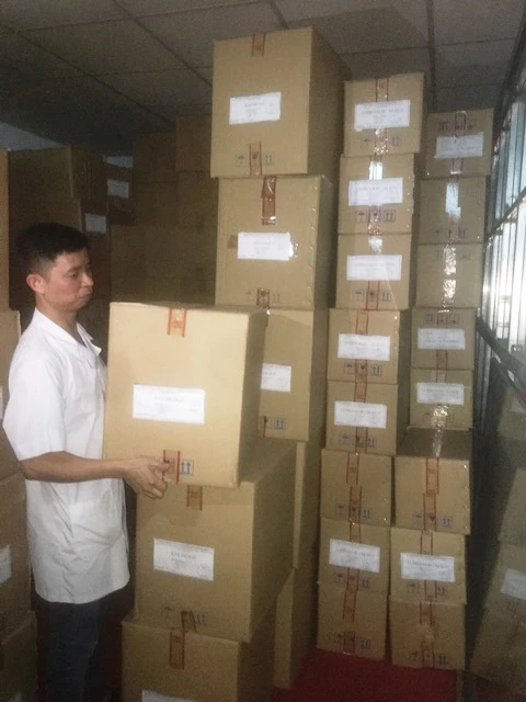 Lô sản phẩm Kezakol của Cty Linh Đạt bị Cục ATTP yêu cầu “cất kho” trong khi lô hàng chỉ còn hạn sử dụng trong 7 tháng.
