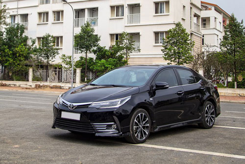 Giá xe giảm liên tục đón chờ mùa bán hàng cuối năm