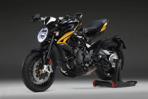 3. MV Agusta Dragster 800RR SCS 2020.