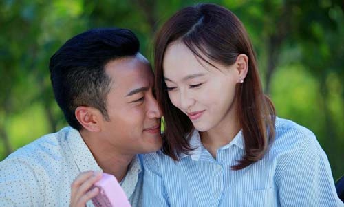 Dằn vặt, đòi ly hôn vì chồng hay "mất tích bí ẩn", vợ bật khóc khi biết lý do