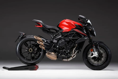 4. MV Agusta Dragster 800 Rosso 2020.