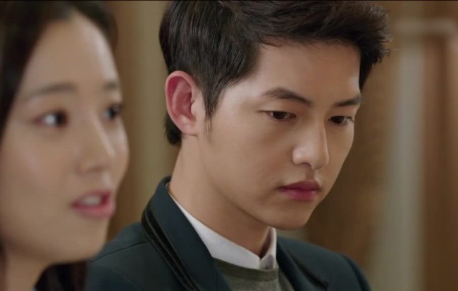 Vợ ngoại tình trong khi chồng đi làm xa, nhưng tôi còn đau đớn hơn khi biết danh tính người thứ ba