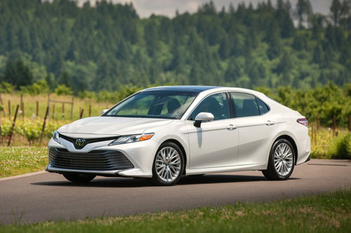 Toyota Camry 2019 đẹp long lanh 'đè bẹp' Mazda 6, Honda Accord tại Việt Nam