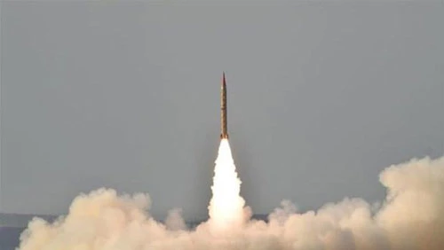 Tên lửa Shaheen có thể mang cả đầu đạn hạt nhân với tầm bắn tới 650 km. (Nguồn: Reuters)