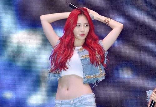 Bí mật đôi chân 10 tỷ đồng của mỹ nhân con nhà giàu showbiz Hàn