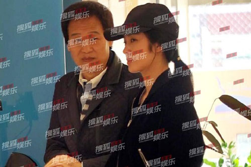 Mỹ nhân 9X mang bầu với cha nuôi đại gia của Lưu Diệc Phi?