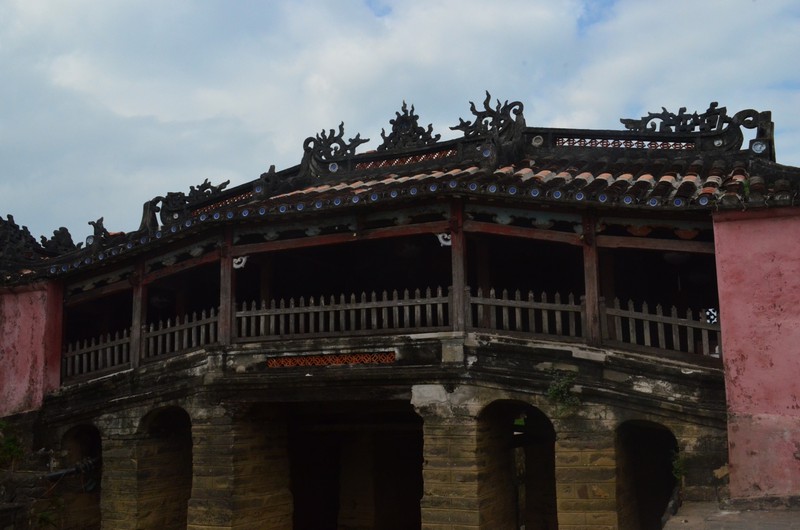 Giải bí ẩn cây cầu trấn yểm thủy quái Hội An