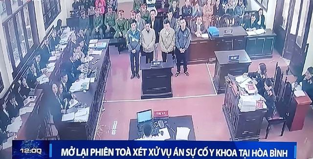 Quang cảnh phiên xét xử sơ thẩm sáng 14/1/2019.