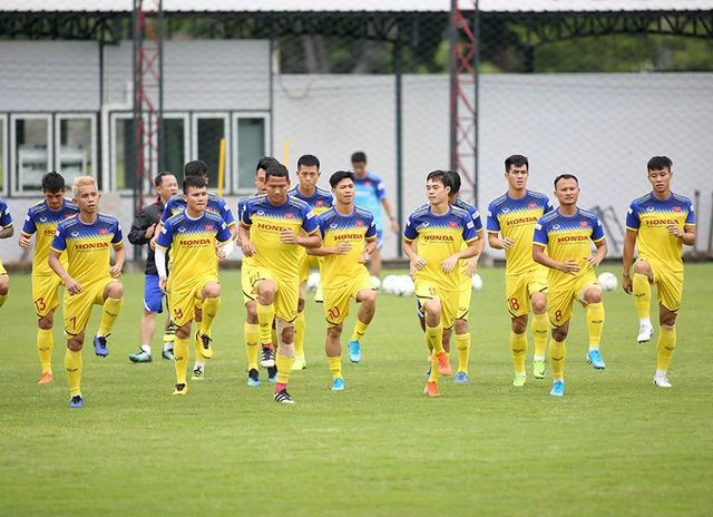 Đội tuyển Việt Nam sẽ chọn lối chơi chặt chẽ trước Thái Lan (ảnh: Huyền Trang)