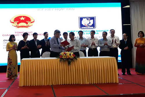  Vietnam Association of Small and Medium Enterprises and General Department of Vocational Education signed minutes of cooperation agreement