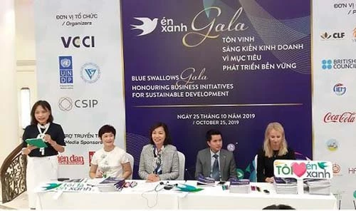Họp báo giới thiệu Triển lãm Én Xanh 2019, ra mắt sách giới thiệu sáng kiến Én Xanh 2019 và Gala Tôn vinh Én Xanh Họp báo giới thiệu Triển lãm Én Xanh 2019, ra mắt sách giới thiệu sáng kiến Én Xanh 2019 và Gala Tôn vinh Én Xanh