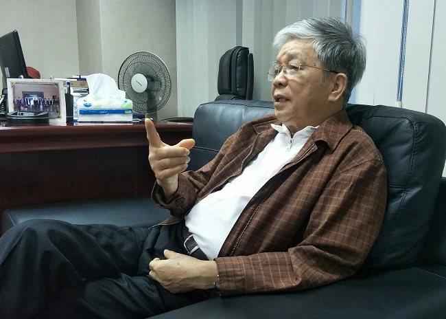 Ông Phan Thế Ruệ - Chủ tịch Hiệp hội Xăng dầu VN - trong cuộc phỏng vấn với PV Tạp chí Điện tử Doanh nghiệp Việt Nam.