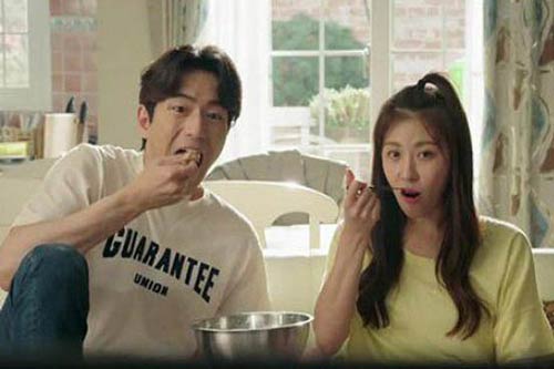 Vợ đột ngột qua đời, tôi phó mặc con cho osin rồi hoảng loạn trước cảnh tượng