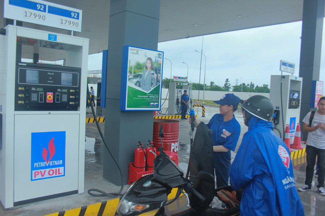 Doanh nghiệp chật vật để được làm thương nhân phân phối xăng dầu 